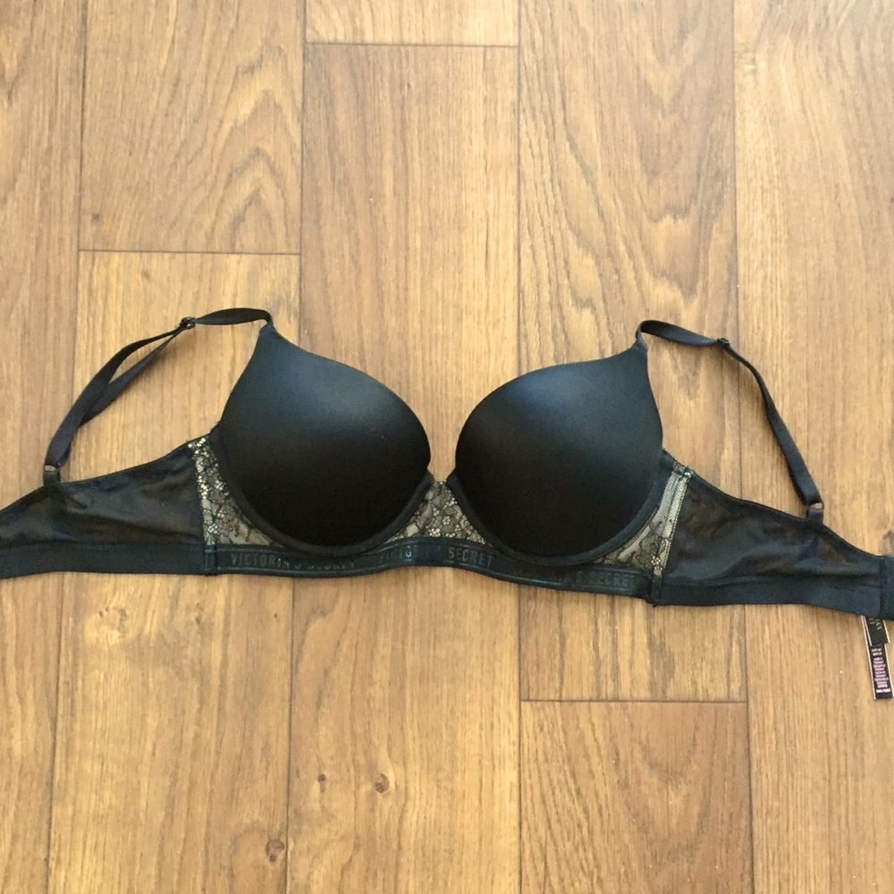 Victoria’s Secret Very Sexy Push Up Bra